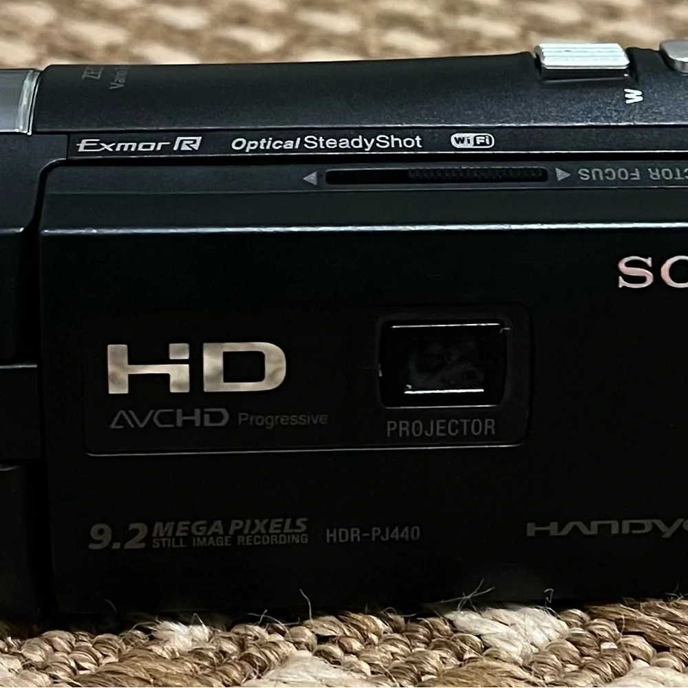 Sony camcorder zeiss